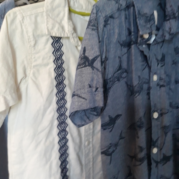 5 boys button up shirts - Picture 2 of 3